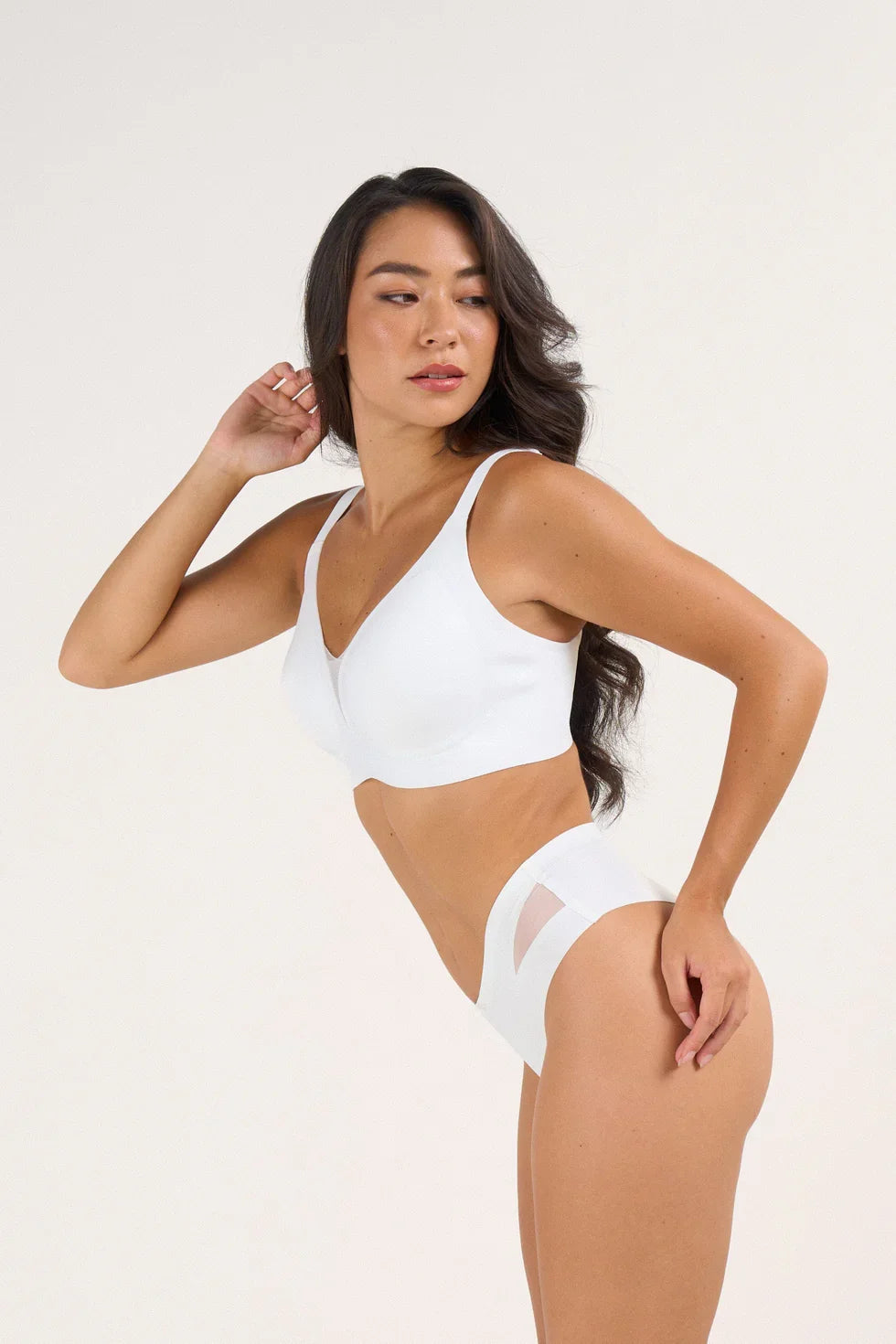 Support &amp; Lift V-Neck Mesh Bra