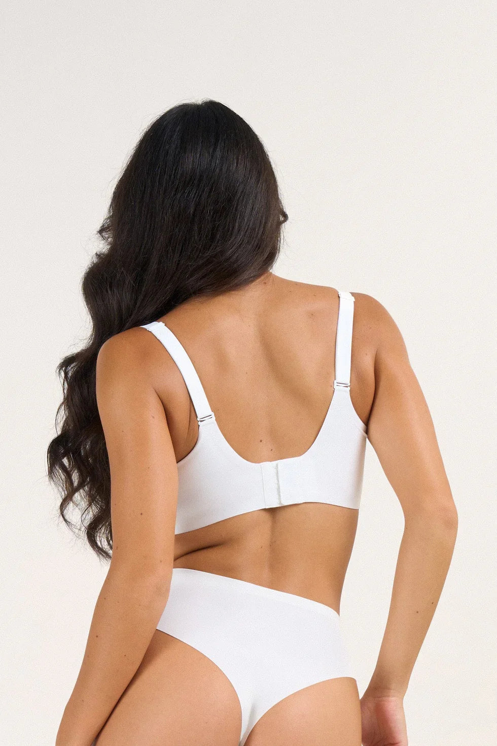 Support &amp; Lift V-Neck Mesh Bra