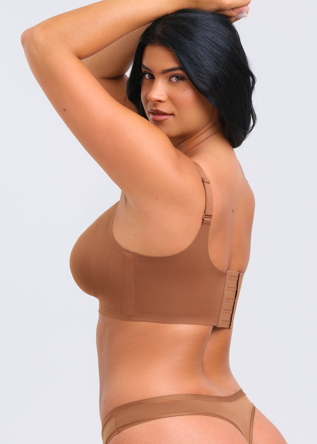 MagicEraser V-Mesh Plunge Bra